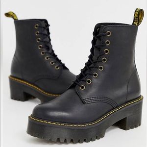 Dr Marten Shiver Hi Wyoming Heeled Boot